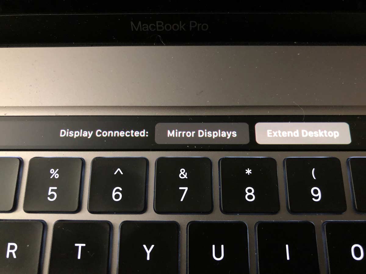 Davis 16 macbook pro 02